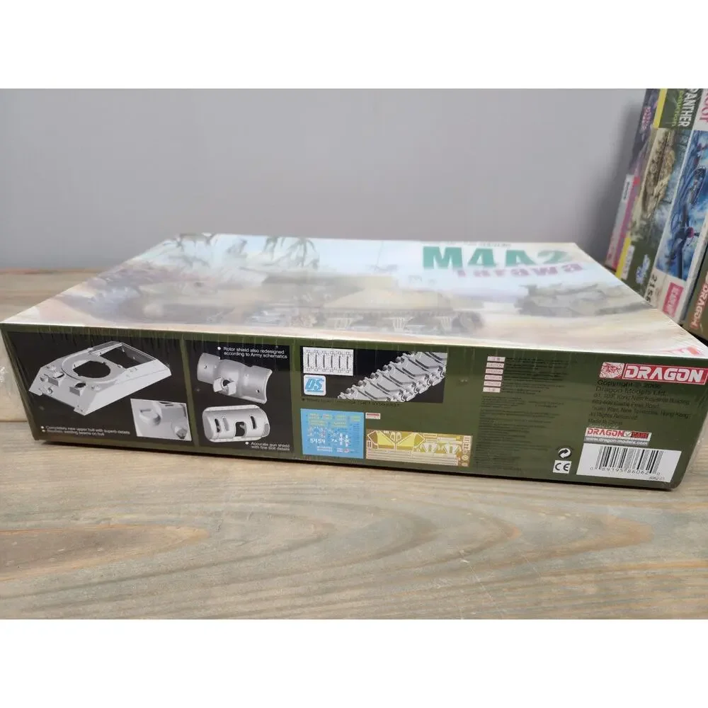 Dragon Models 6062 1/35 '39-'45 Series M4A2 Tarawa model kit